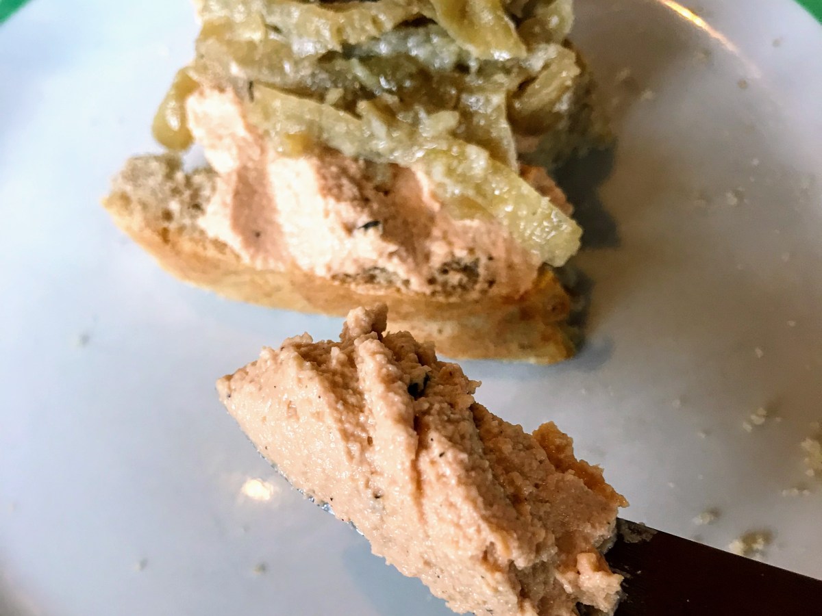 Terrine de cajou à la truffe&nbsp;noire