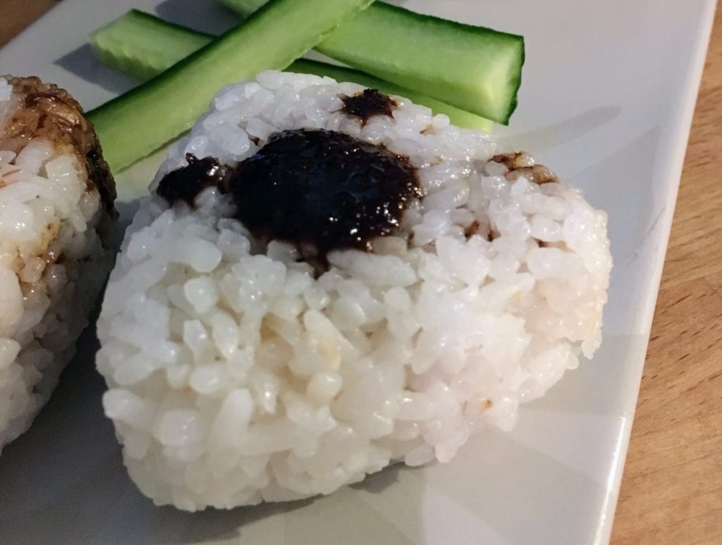 Onigiri au miso&nbsp;noir
