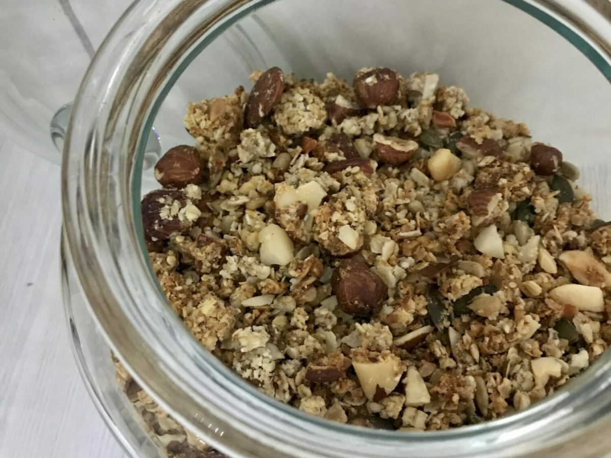 Granola sans gluten, ni sucre ajouté aux noix&nbsp;variées